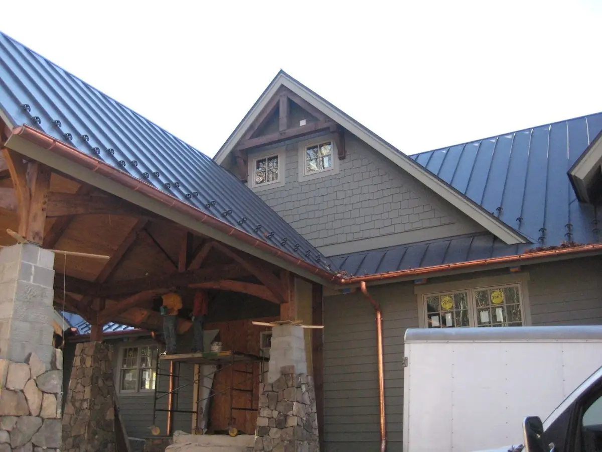 Craftsman Roofing team delivering quality roofing work in Tierra Linda